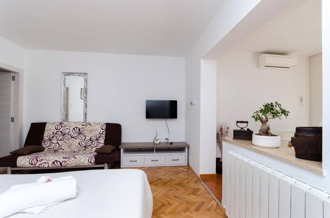 Apartment Zdenko روفينج المظهر الخارجي الصورة