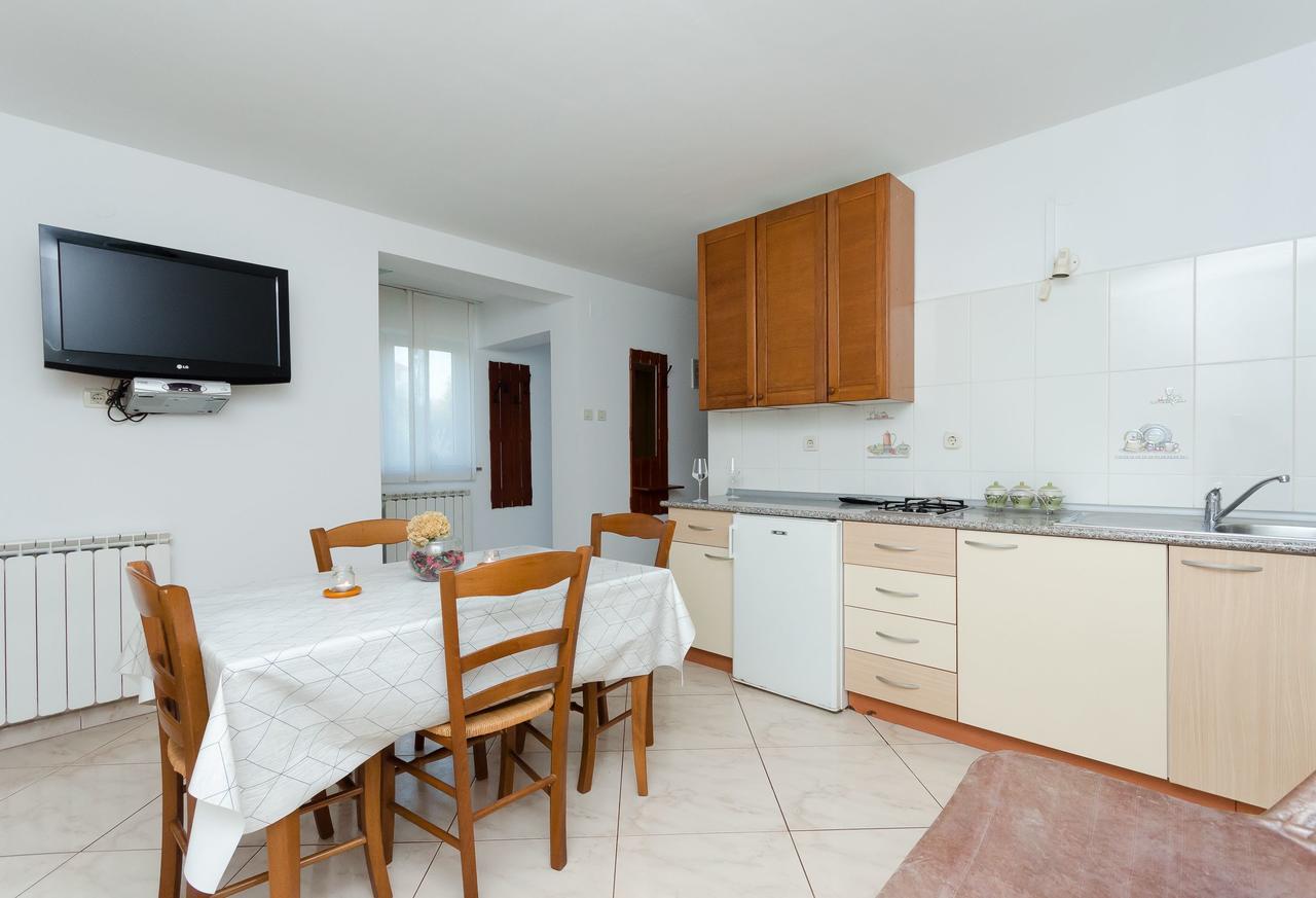 Apartment Zdenko روفينج المظهر الخارجي الصورة